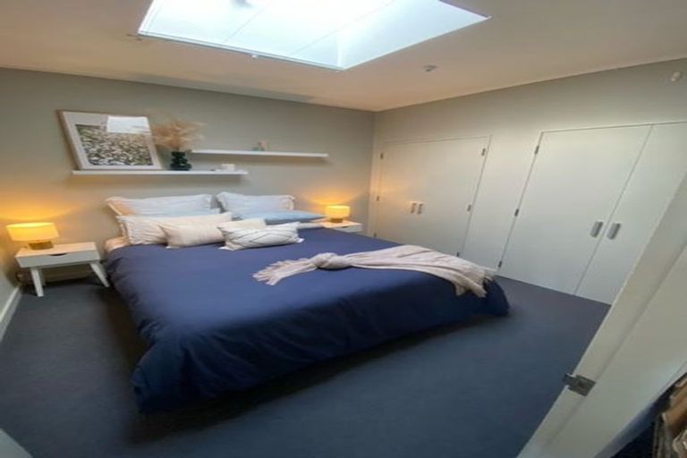 Photo of property in 17 Kent Terrace - Kent Apartments, 7d/16 Kent Terrace, Mount Victoria, Wellington, 6011