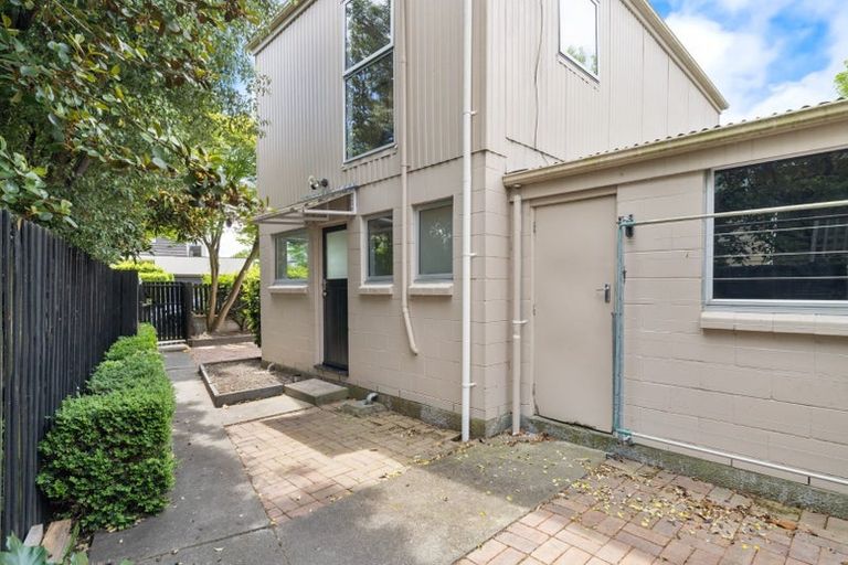 Photo of property in 1/34 Holly Road, St Albans, Christchurch, 8014