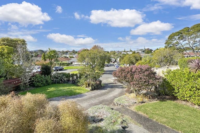 Photo of property in 32 Mason Street, New Lynn, Auckland, 0600