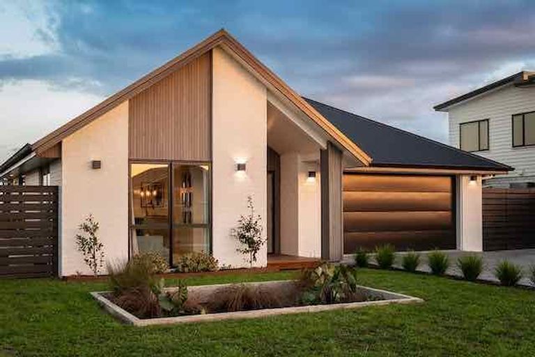 Photo of property in 9 Ellmers Street, Woodend, 7610