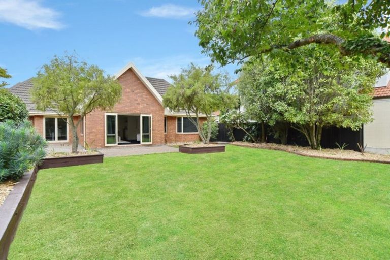 Photo of property in 47 Beckford Road, Saint Martins, Christchurch, 8022