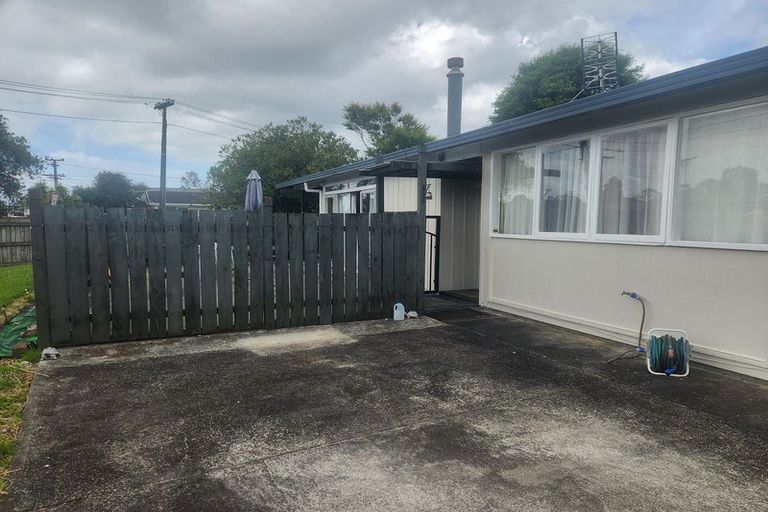 Photo of property in 80 Tiraumea Drive, Pakuranga, Auckland, 2010