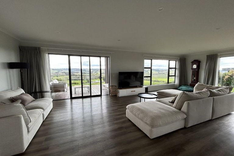 Photo of property in 30 Katania Heights, Brightwater, 7022