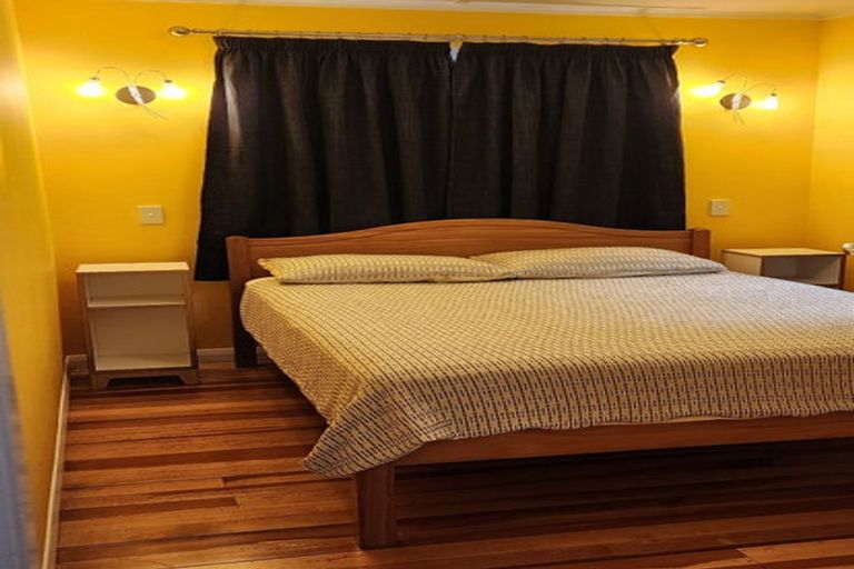 Photo of property in 130 Owhiro Bay Parade, Owhiro Bay, Wellington, 6023
