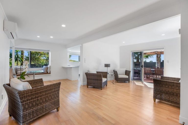Photo of property in 338 Papamoa Beach Road, Papamoa Beach, Papamoa, 3118