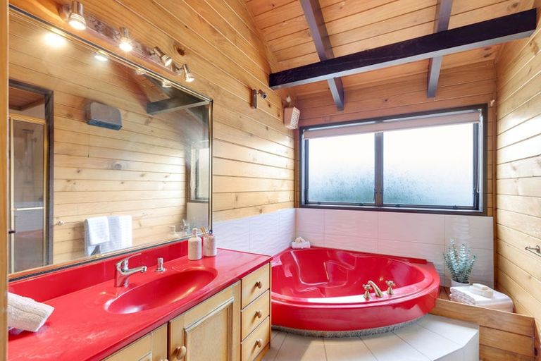 Photo of property in 6 Emma Place, Pukete, Hamilton, 3200