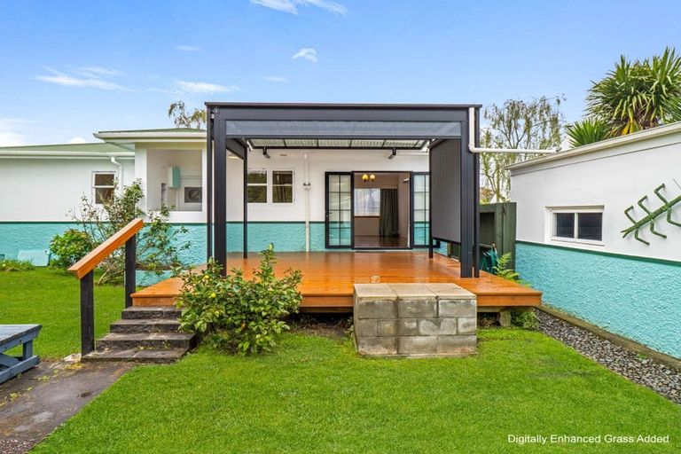 Photo of property in 12 Quick Avenue, Aramoho, Whanganui, 4500