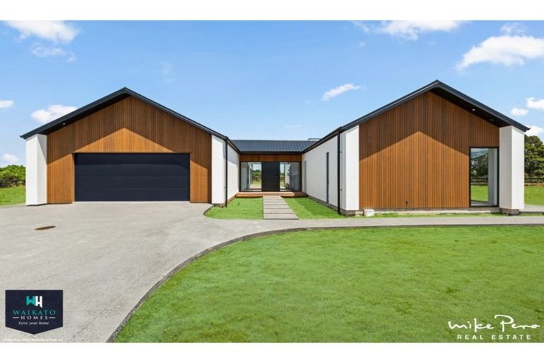 Photo of property in 35 Mike Smith Drive, Cambridge, 3434