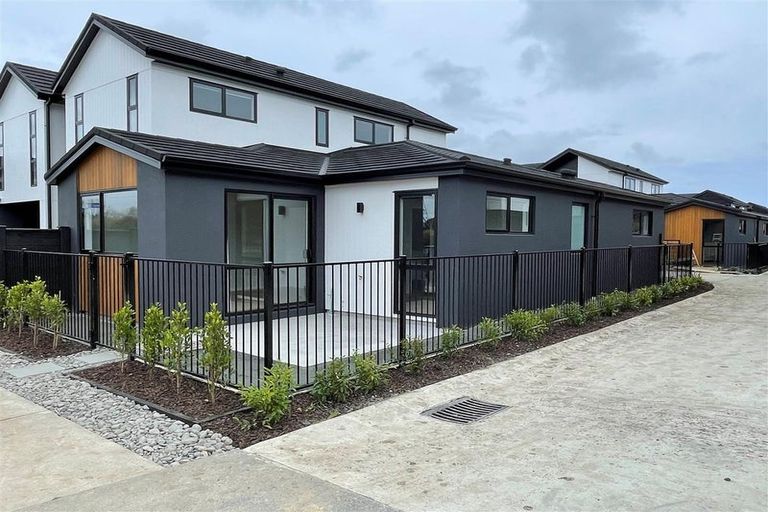 Photo of property in 20 Honowai Street, Kumeu, 0810