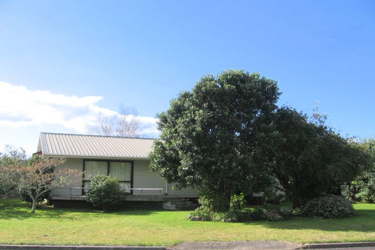 Photo of property in 100 Kaka Street, Whangamata, 3620