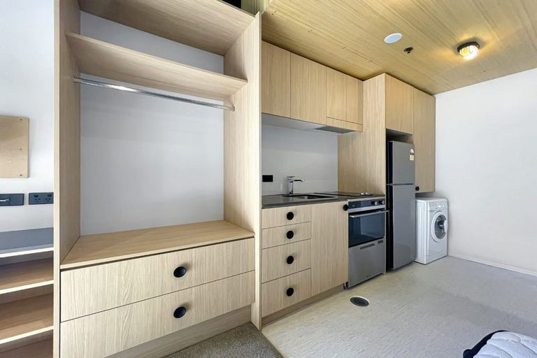 Photo of property in Vedado Apartments, 104/41u Hopper Street, Mount Cook, Wellington, 6011