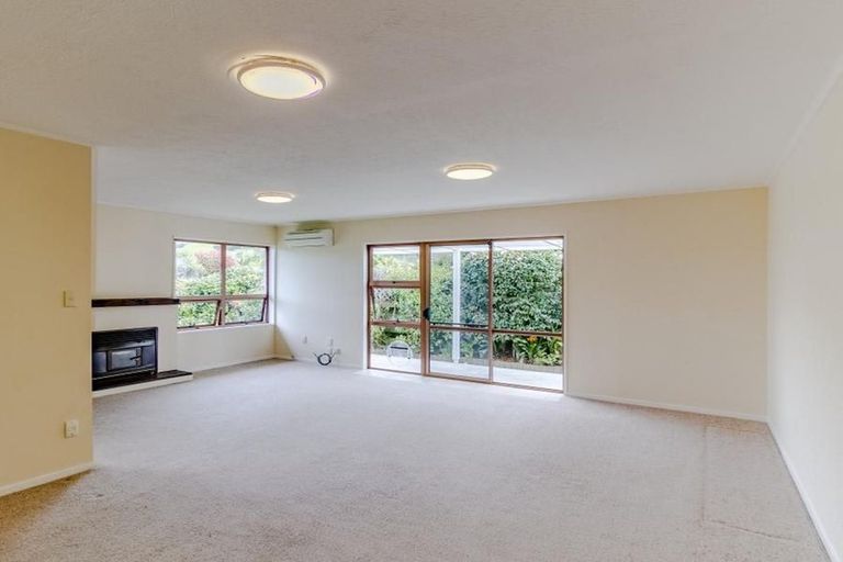 Photo of property in 3 Dolbel Street, Taradale, Napier, 4112