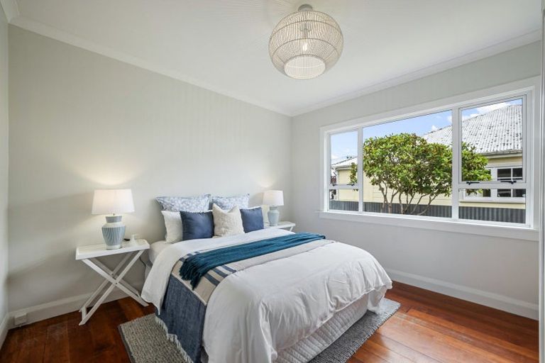 Photo of property in 21 Victoria Street, Levin, 5510