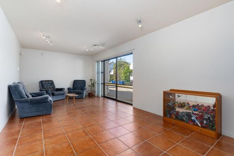Photo of property in 9a Cherry Place, Casebrook, Christchurch, 8051