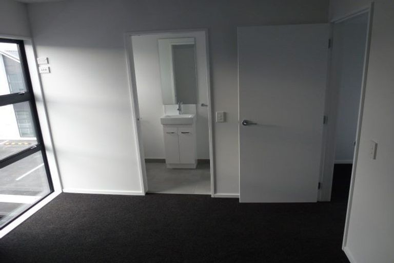 Photo of property in 2/259 Kilmore Street, Christchurch Central, Christchurch, 8011