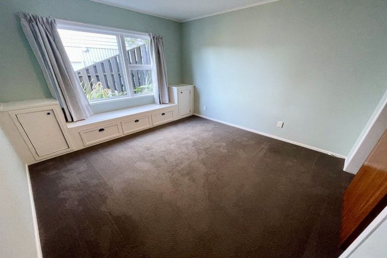 Photo of property in 21 Edgeware Road, Wilton, Wellington, 6012