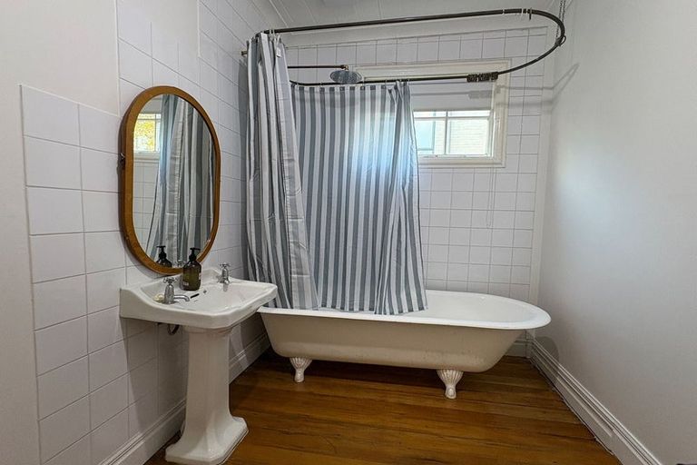 Photo of property in 7 Chatham Street, Addington, Christchurch, 8024