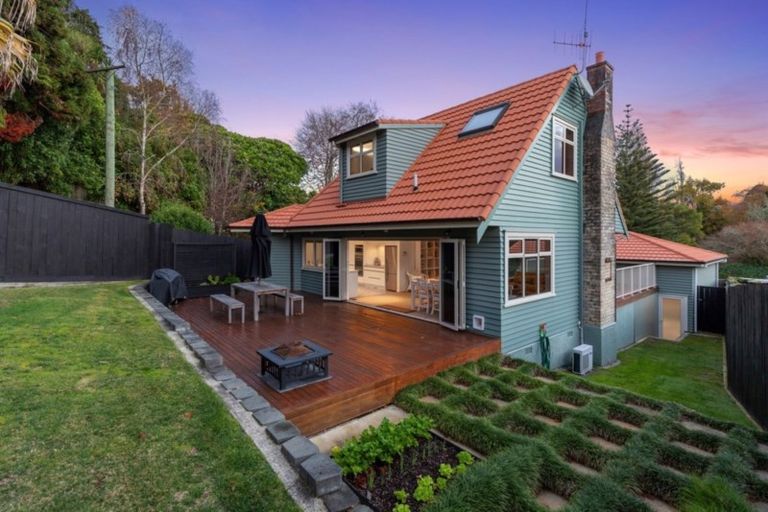 Photo of property in 58 Memorial Drive, Hamilton East, Hamilton, 3216