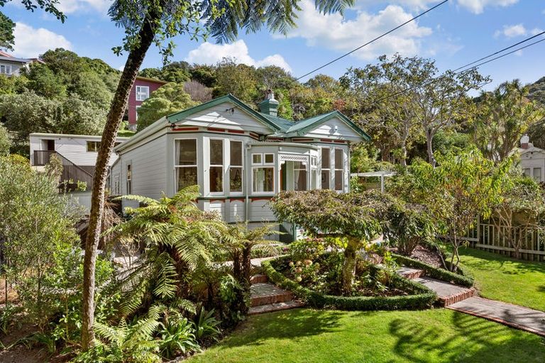 Photo of property in 51 Awarua Street, Ngaio, Wellington, 6035