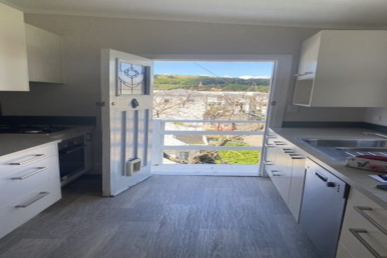 Photo of property in 131 Wallace Street, Mount Cook, Wellington, 6021