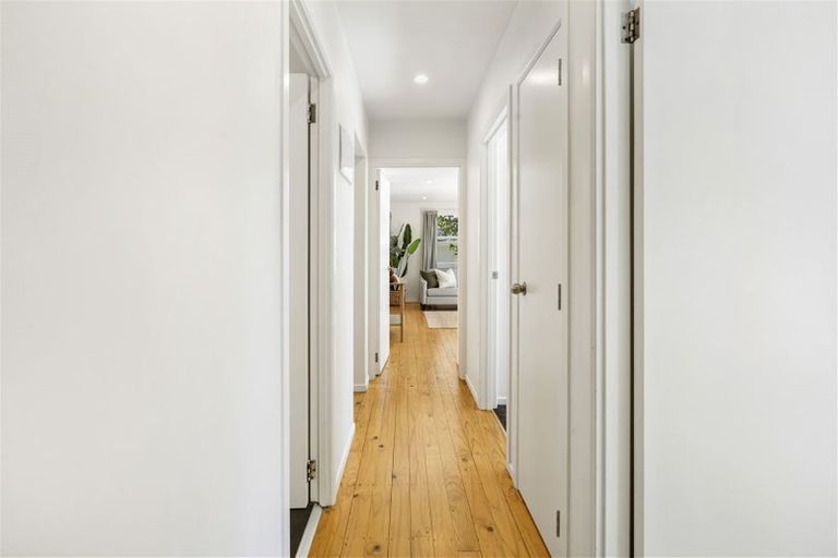 Photo of property in 132 Lancaster Road, Beach Haven, Auckland, 0626