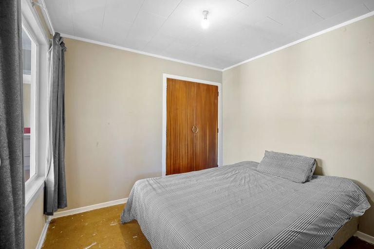 Photo of property in 11 Atkinson Street, Waitara, 4320