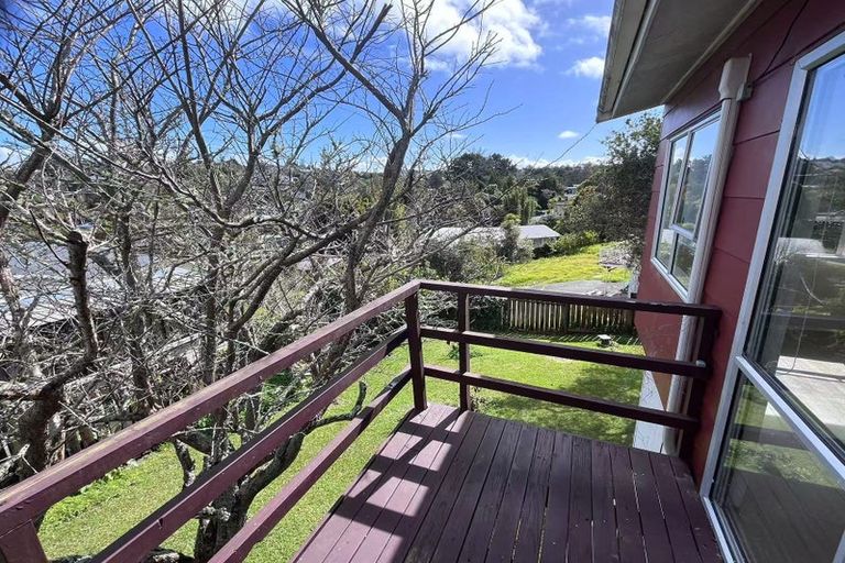 Photo of property in 15 Lyford Crescent, Sunnynook, Auckland, 0620