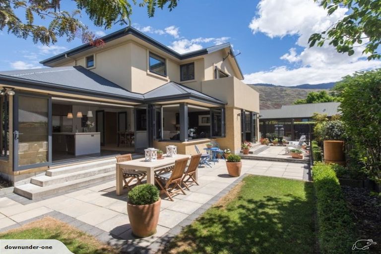 Photo of property in 44 Meadowstone Drive, Wanaka, 9305