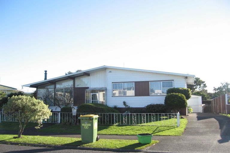 Photo of property in 35 Fairlight Place, Manurewa, Auckland, 2102