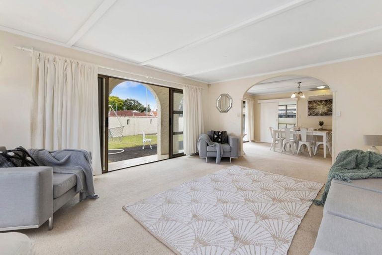Photo of property in 101a Kolmar Road, Papatoetoe, Auckland, 2025