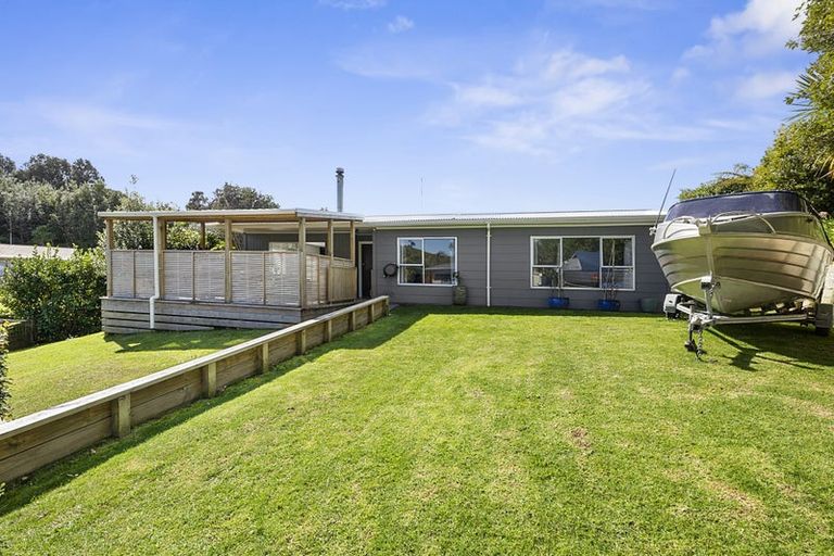 Photo of property in 1 Ross Place, Blagdon, New Plymouth, 4310