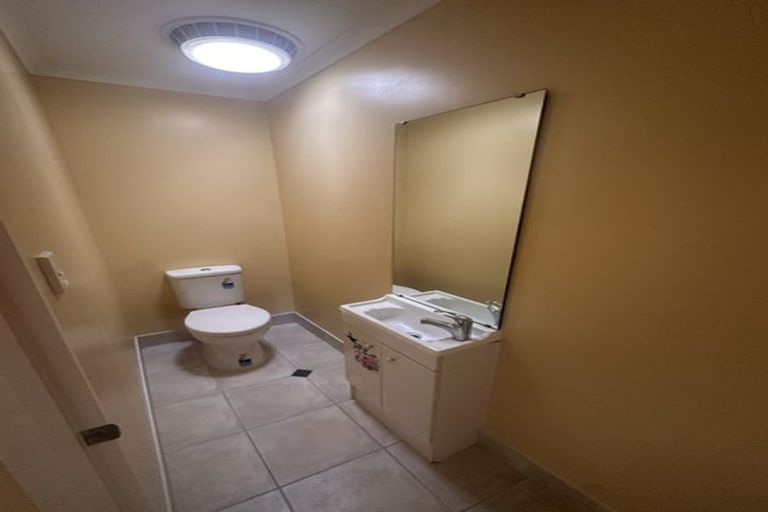 Photo of property in 12 Millington Place, Huntington Park, Auckland, 2013