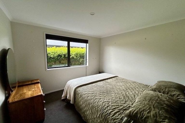 Photo of property in 58 Sandhurst Drive, Papamoa Beach, Papamoa, 3118