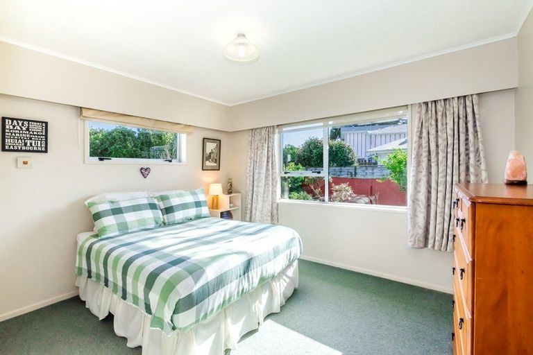 Photo of property in 7 Nimmo Avenue, Waikanae, 5036