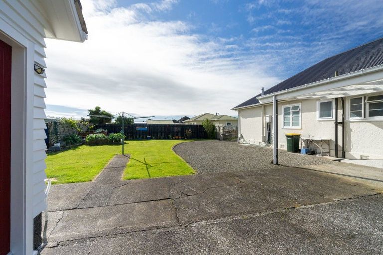 Photo of property in 3 Worcester Street, Levin, 5510