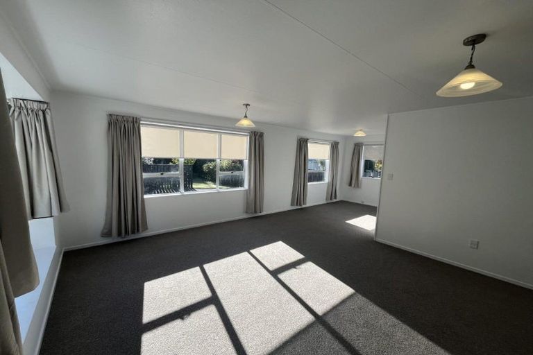 Photo of property in 17a Thames Street, Welbourn, New Plymouth, 4310