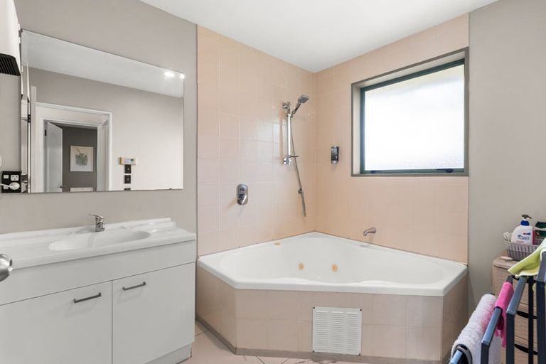 Photo of property in 67 Moffett Street, Islington, Christchurch, 8042