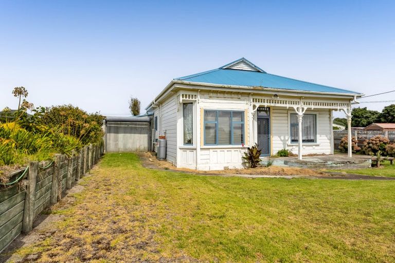 Photo of property in 11 Suffolk Street, Patea, 4520
