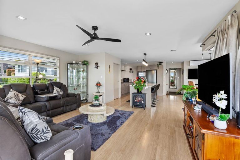 Photo of property in 37 Contour Avenue, Pyes Pa, Tauranga, 3112