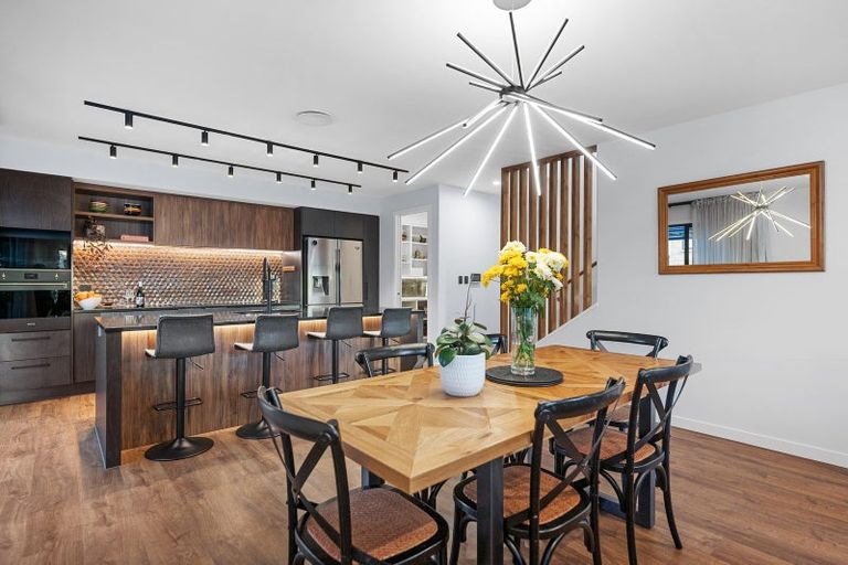 Photo of property in 2a Roland Road, Greenhithe, Auckland, 0632