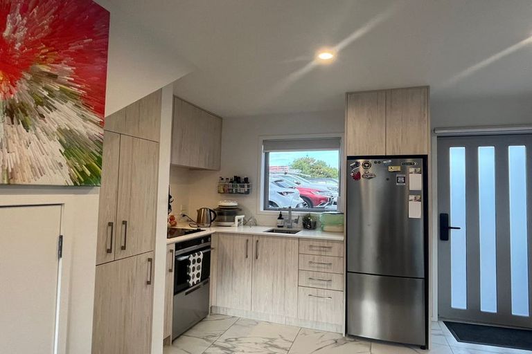 Photo of property in 7/42 Kaikoura Street, Henderson, Auckland, 0612