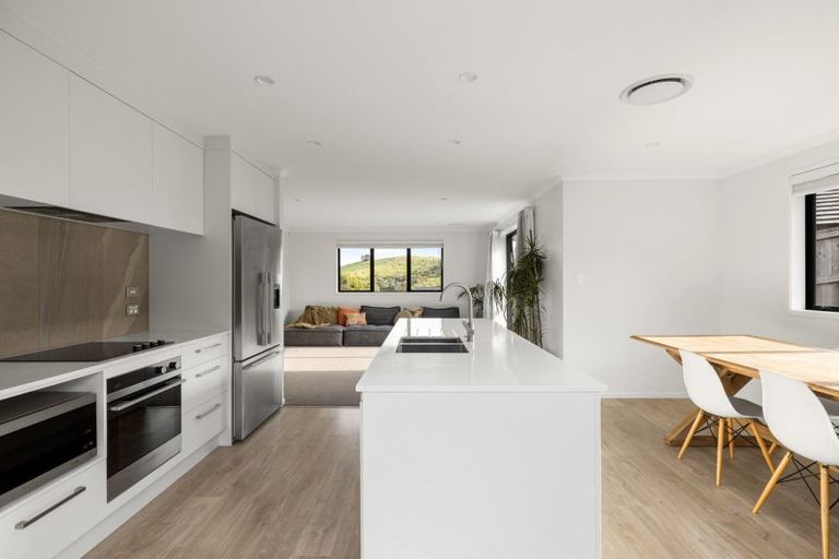 Photo of property in 20 Moira Close, Welcome Bay, Tauranga, 3175