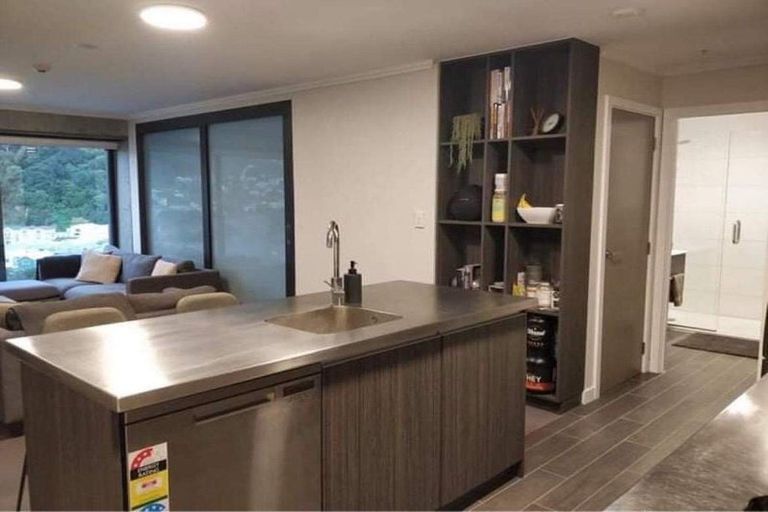 Photo of property in Frame Apartments, 1601/111 Molesworth Street, Thorndon, Wellington, 6011