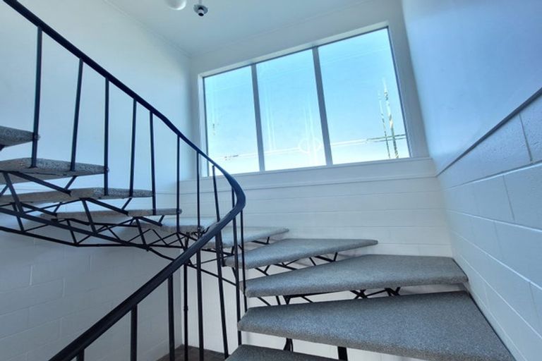Photo of property in 3 Moera Place, Stanmore Bay, Whangaparaoa, 0932