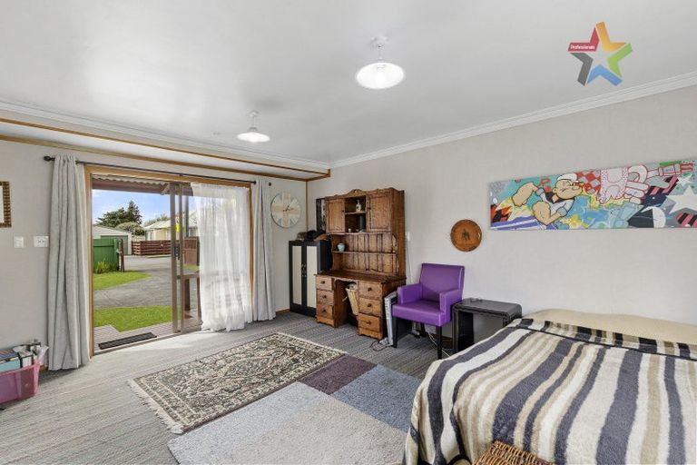 Photo of property in 72 Tiro Tiro Road, Levin, 5510