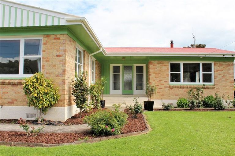 Photo of property in 211 Moanataiari Street, Thames, 3500