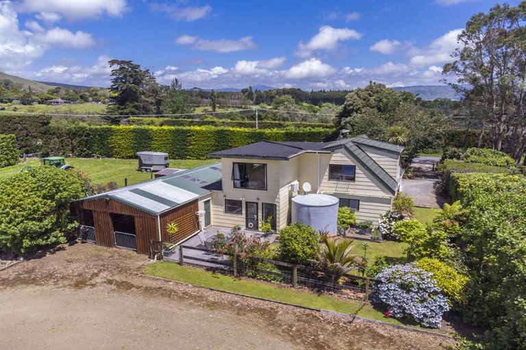 Photo of property in 244 Waitohu Valley Road, Otaki, 5583