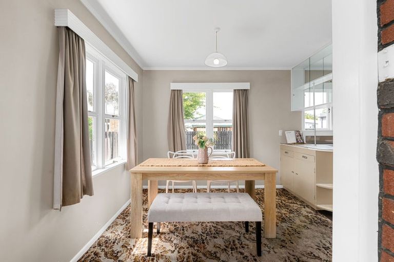 Photo of property in 39 Pollen Crescent, Melville, Hamilton, 3206