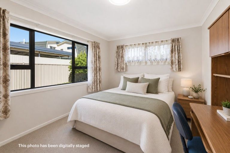 Photo of property in 28a Howard Road, Taradale, Napier, 4112