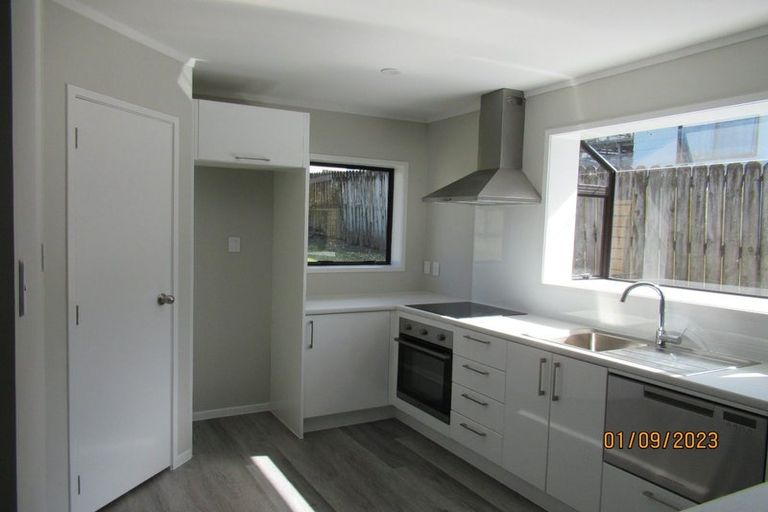 Photo of property in 10 Ebony Place, Massey, Auckland, 0614